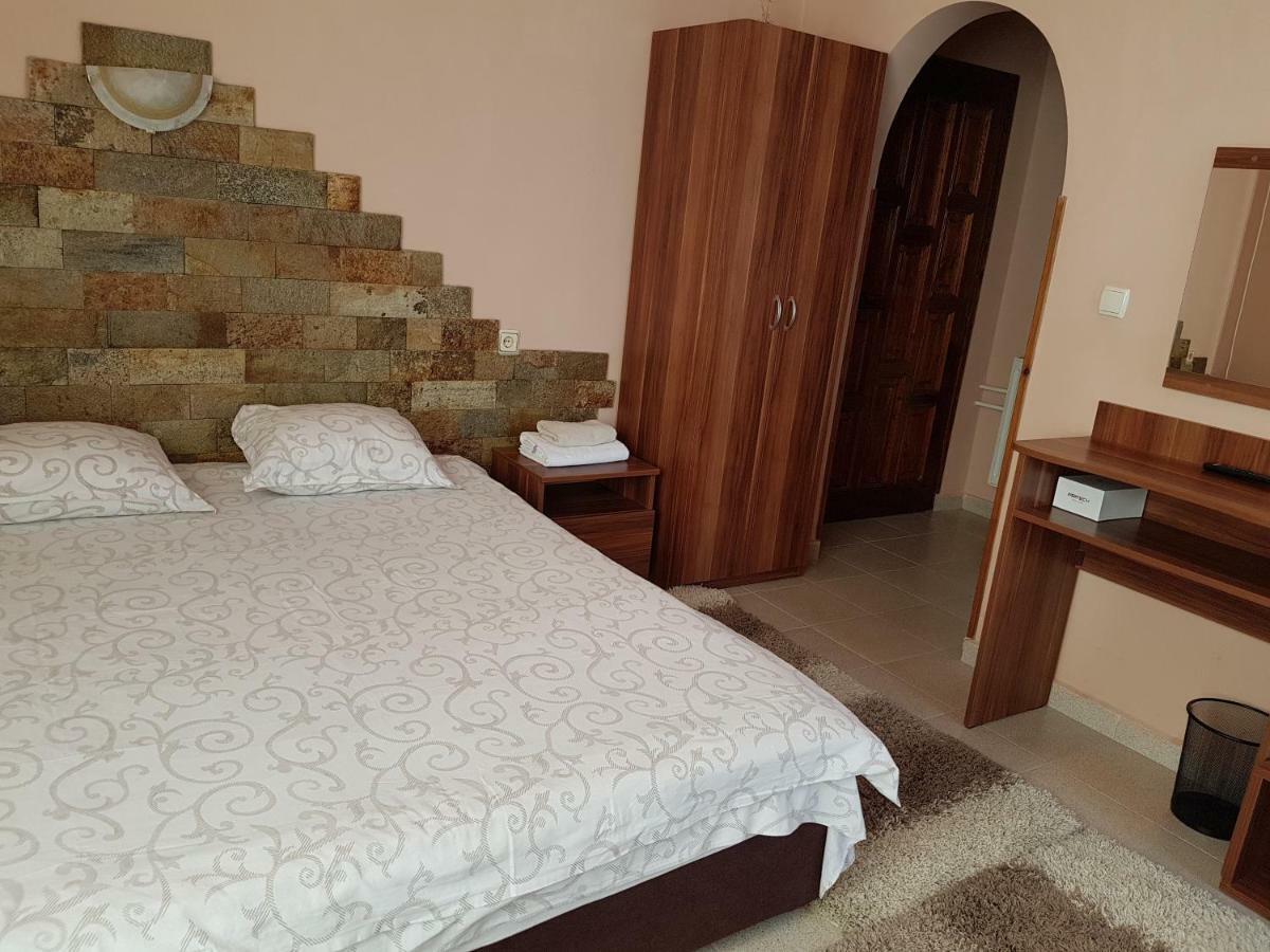 Family Hotel Zhelkovi - Olympia Kharmanli Exteriér fotografie